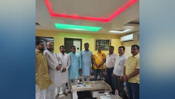 संजय कुमार - युवा जदयू राष्ट्रीय अध्यक्ष के पटना स्थित आवास पर पधारे मान्य अतिथिगण, व्यक्त किया आभार