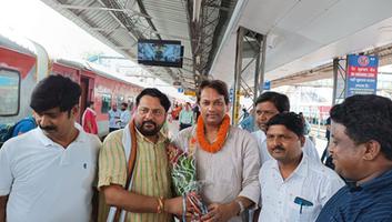 संजय कुमार - रांची पहुंचे युवा जदयू राष्ट्रीय अध्यक्ष संजय कुमार का हुआ जोरदार स्वागत